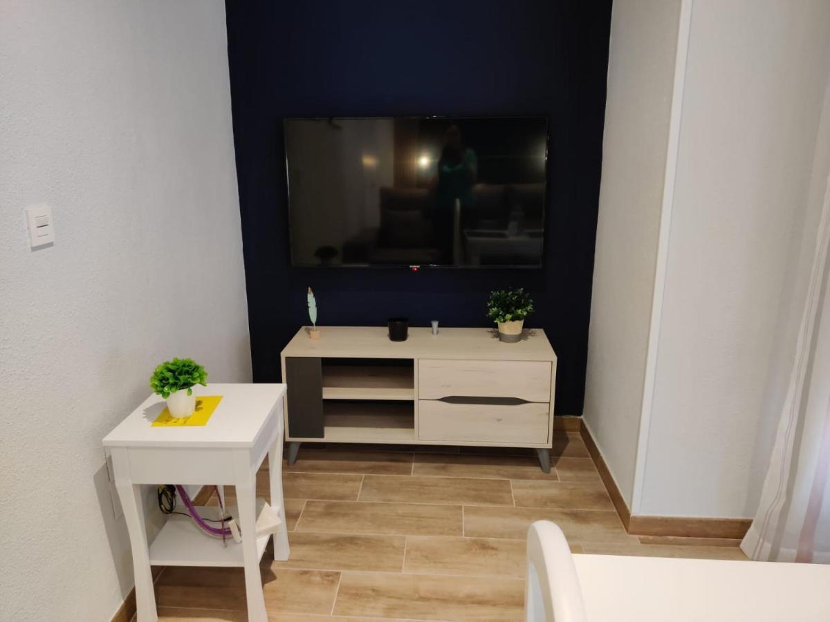 Duerme A Gusto - Tu Habitacion Acogedora En Torredonjimeno Exterior foto